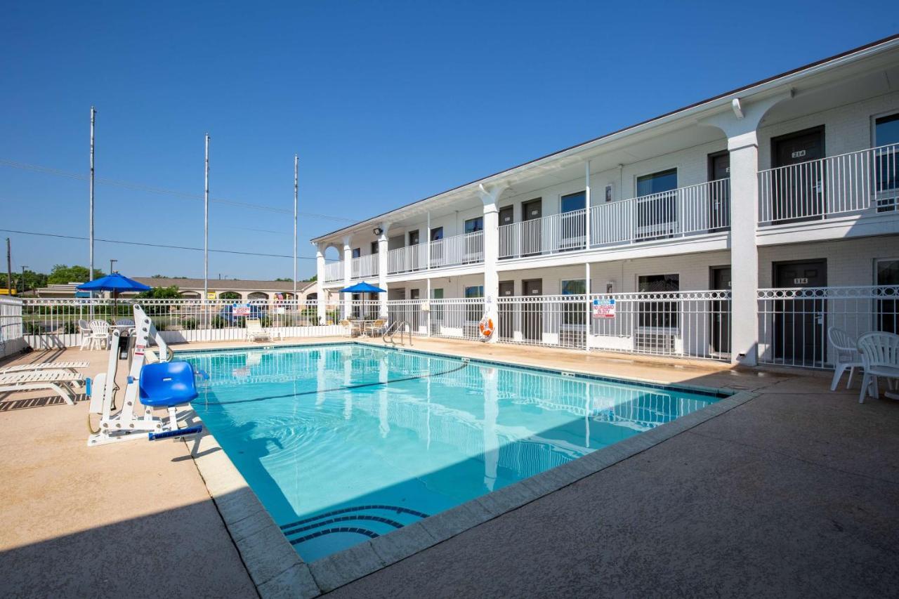 Motel 6-Bryan, Tx - University Area Kültér fotó